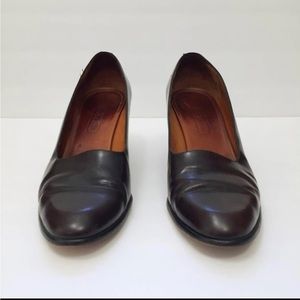 Vintage Coach Brown Leather Pumps 8.5M Chunky Heel